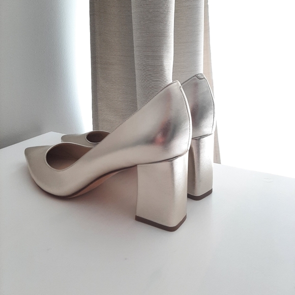 New Marc Fisher Gold Zala Heels 11 - Picture 3 of 15